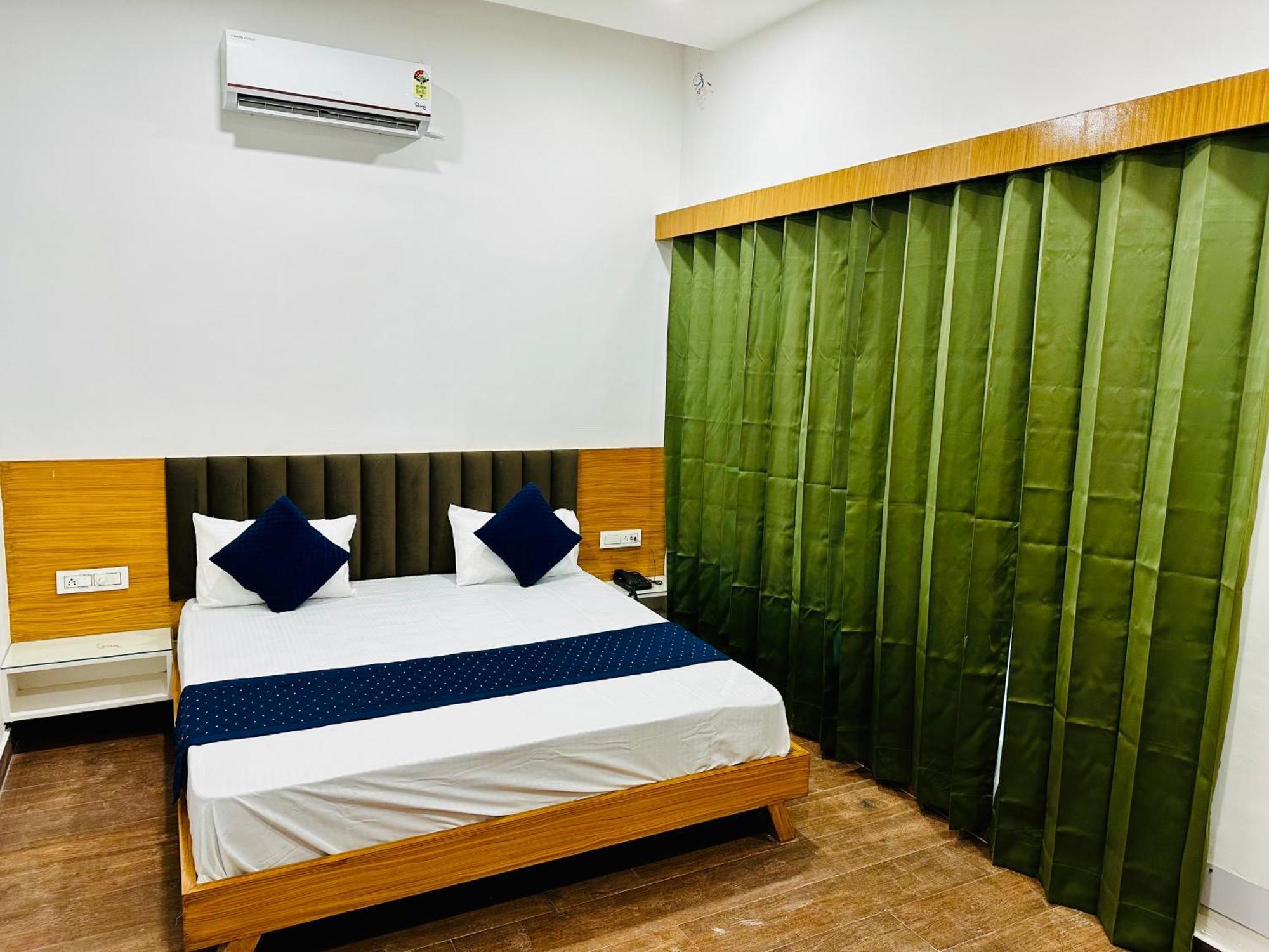 The Loya Hotel Muktsar ภายนอก รูปภาพ